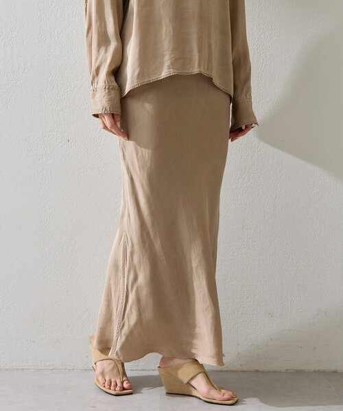 Whim Gazette（ウィムガゼット）の「ピグメントロングスカート（スカート・レディース・ベージュ/チャコールグレー・38/36）」の2枚目の写真