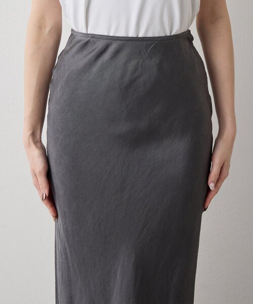 Whim Gazette（ウィムガゼット）の「ピグメントロングスカート（スカート・レディース・ベージュ/チャコールグレー・38/36）」の16枚目の写真