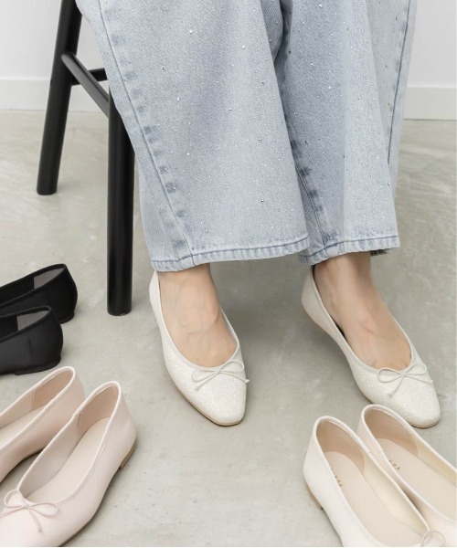 RANDA（ランダ）の「軽量 スクエアトゥフラットパンプス（パンプス・レディース・ピンク/ブラック/アイボリー/シルバー・22/22.5/23/23.5/24/24.5/25/25.5）」の12枚目の写真