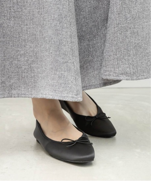 RANDA（ランダ）の「軽量 スクエアトゥフラットパンプス（パンプス・レディース・ピンク/ブラック/アイボリー/シルバー・22/22.5/23/23.5/24/24.5/25/25.5）」の15枚目の写真