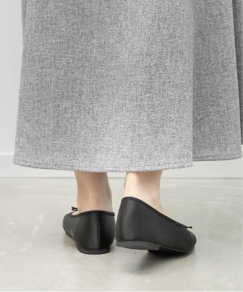 RANDA（ランダ）の「軽量 スクエアトゥフラットパンプス（パンプス・レディース・ピンク/ブラック/アイボリー/シルバー・22/22.5/23/23.5/24/24.5/25/25.5）」の18枚目の写真