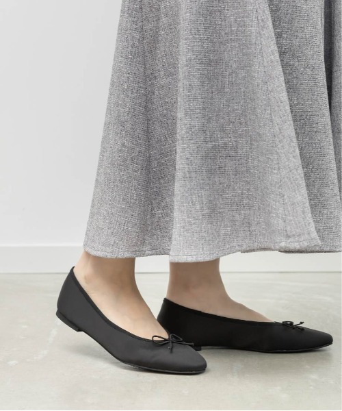 RANDA（ランダ）の「軽量 スクエアトゥフラットパンプス（パンプス・レディース・ピンク/ブラック/アイボリー/シルバー・22/22.5/23/23.5/24/24.5/25/25.5）」の19枚目の写真