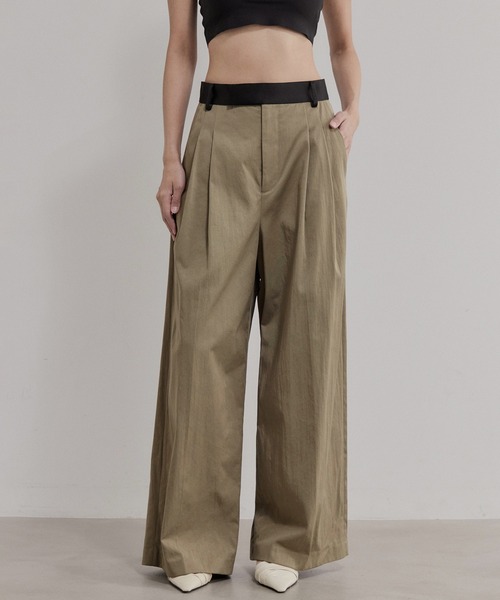 ADAM ET ROPE'（アダムエロペ）の「【EMOELLE】バイカラードレスパンツ（その他パンツ・レディース・ブラック/キナリ/ブルー系その他4/グリーン系その他3/ブラック系その他/ピンク系その他2・38/36/34）」の4枚目の写真