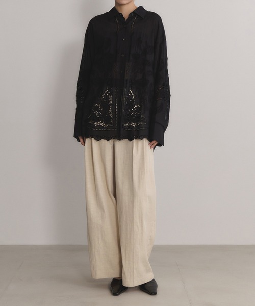 ADAM ET ROPE'(アダムエロペ)の「【EMOELLE】バイカラードレスパンツ(その他パンツ・レディース・ブラック/キナリ/ブルー系その他4・38/36/34)」の5枚目の写真