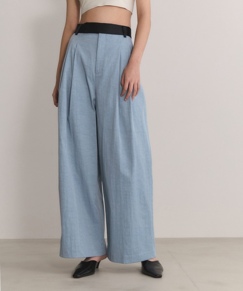 ADAM ET ROPE'(アダムエロペ)の「【EMOELLE】バイカラードレスパンツ(その他パンツ・レディース・ブラック/キナリ/ブルー系その他4・38/36/34)」の14枚目の写真