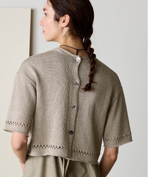 WALANCE(ワランス)の「paper knit 2way half sleeve top(カーディガン/ボレロ・レディース・ブラック/オリーブ/ベージュ×ブラック/サンドベージュ・FREE)」の9枚目の写真