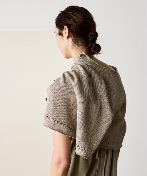 WALANCE(ワランス)の「paper knit 2way half sleeve top(カーディガン/ボレロ・レディース・ブラック/オリーブ/ベージュ×ブラック/サンドベージュ・FREE)」の13枚目の写真