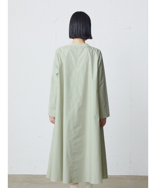 MidiUmi(ミディウミ)の「MidiUmi ロングスリーブプレンティワンピース(ワンピース・レディース・グリーン/ベージュ/チャコールグレー・FREE)」の10枚目の写真