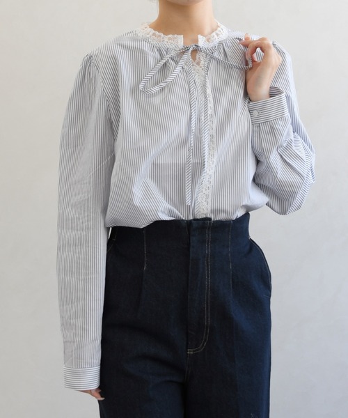 31 Sons de mode(トランテアン ソン ドゥ モード)の「一部店舗限定 レース細リボンブラウス(シャツ/ブラウス・レディース・イエロー/ブルー系/ホワイト・フリ-)」の6枚目の写真