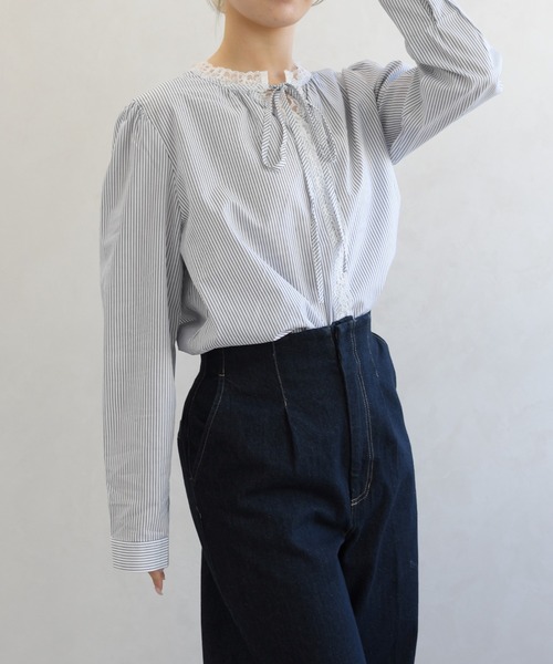 31 Sons de mode(トランテアン ソン ドゥ モード)の「一部店舗限定 レース細リボンブラウス(シャツ/ブラウス・レディース・イエロー/ブルー系/ホワイト・フリ-)」の5枚目の写真