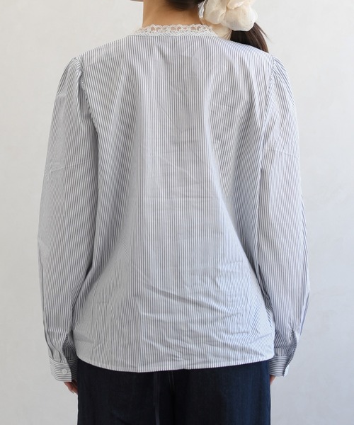 31 Sons de mode(トランテアン ソン ドゥ モード)の「一部店舗限定 レース細リボンブラウス(シャツ/ブラウス・レディース・イエロー/ブルー系/ホワイト・フリ-)」の9枚目の写真