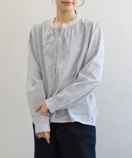 31 Sons de mode(トランテアン ソン ドゥ モード)の「一部店舗限定 レース細リボンブラウス(シャツ/ブラウス・レディース・イエロー/ブルー系/ホワイト・フリ-)」の16枚目の写真