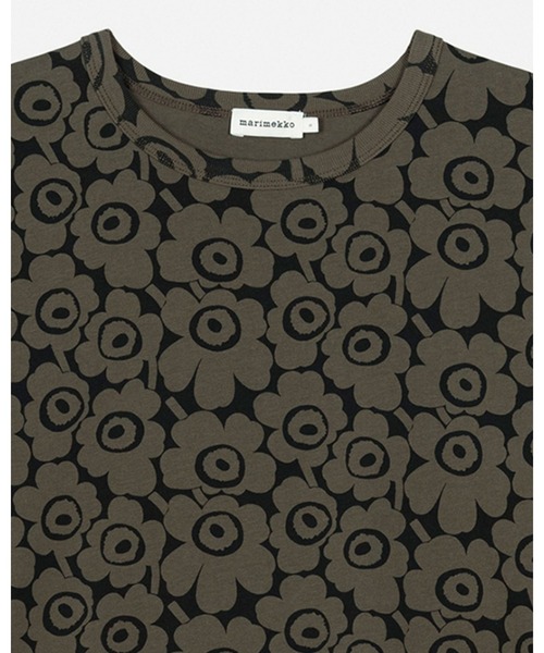 marimekko(マリメッコ)の「Juulia Unikko / T-shirt(Tシャツ/カットソー・レディース・ダークブラウン/レッド・XX-SMALL/LARGE/MEDIUM/SMALL/X-LARGE/X-SMALL)」の14枚目の写真