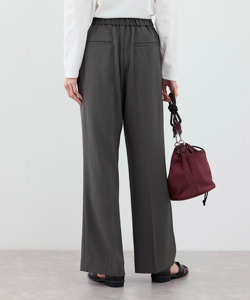 ROPE' PICNIC（ロペピクニック）の「【WEB限定サイズ】美フレアカラーパンツ（スラックス・レディース・イエロー/ブラック/サックスブルー/チャコールグレー・X-SMALL/S/M/L/XL）」の12枚目の写真