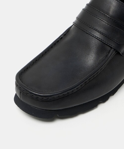 CLARKS ORIGINALS ブラックモカシン Clarks（クラークス） デッキシューズ モカシン WALLABEE GTX ワラビー