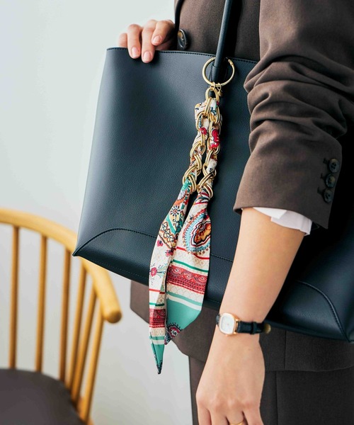 GLOBAL WORK（グローバルワーク）の「菅谷梨沙子さんコラボ/スカーフ生地チャーム/643348（チャーム・レディース・ダークブラウン/ライトグリーン・FREE）」の15枚目の写真