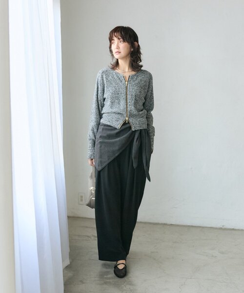 RIVE DROITE（リヴドロワ）の「予約【大人のこなれ感】メランジブークレーZIPニット（カーディガン/ボレロ・レディース・ブラック/ベージュ/サックスブルー・FREE）」の5枚目の写真