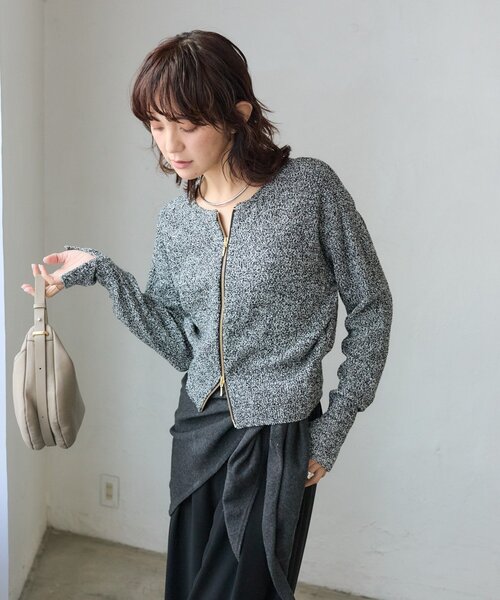 RIVE DROITE（リヴドロワ）の「予約【大人のこなれ感】メランジブークレーZIPニット（カーディガン/ボレロ・レディース・ブラック/ベージュ/サックスブルー・FREE）」の9枚目の写真