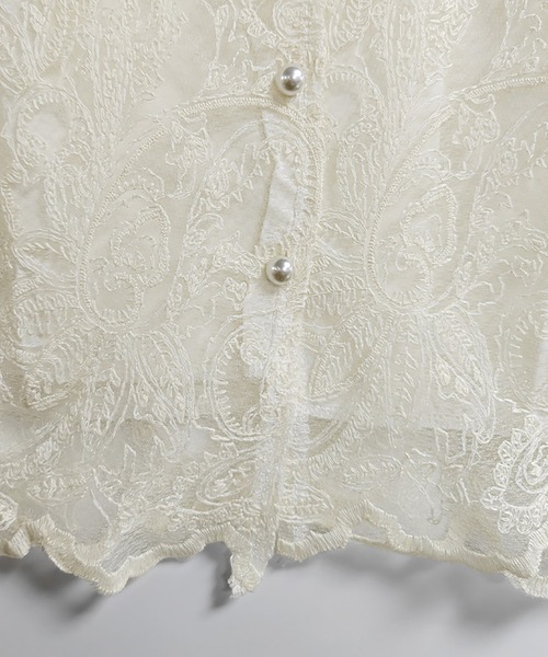 Doux Belle(ドゥーベル)の「ハイネックレースブラウス(シャツ/ブラウス・レディース・ベージュ・X-LARGE/LARGE/MEDIUM)」の15枚目の写真
