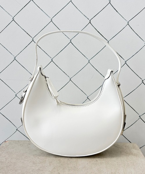 TONER（トナー）の「メタルポイント三日月ミニバッグ/ロゴプレート付き（ハンドバッグ・レディース・ホワイト/ブラウン/グリーン/ブラック/シルバー・FREE）」の6枚目の写真