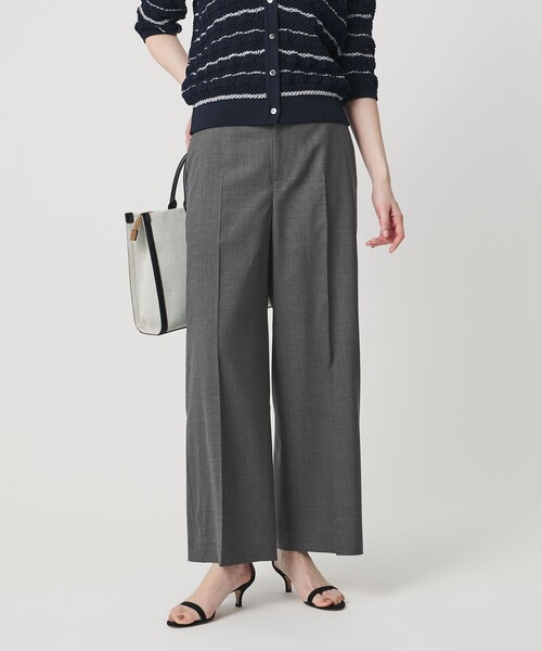 UNITED ARROWS(ユナイテッドアローズ)の「ノータック ストレート ワイドパンツ(スラックス・レディース・ネイビー/ダークグレー・36/38)」の2枚目の写真