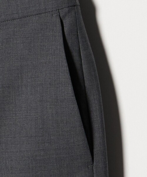 UNITED ARROWS(ユナイテッドアローズ)の「ノータック ストレート ワイドパンツ(スラックス・レディース・ネイビー/ダークグレー・36/38)」の13枚目の写真