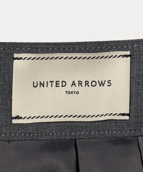 UNITED ARROWS(ユナイテッドアローズ)の「ノータック ストレート ワイドパンツ(スラックス・レディース・ネイビー/ダークグレー・36/38)」の4枚目の写真