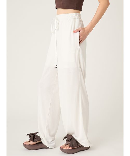 FRAY I.D（フレイアイディー）の「【LUMISHADE】ドロストウエストゴムパンツ／UVカット・ウォッシャブル（その他パンツ・レディース・ライトブルー/ブラック/ホワイト・F）」の10枚目の写真