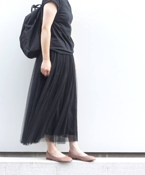 BARNSsohostreet（バーンズソーホーストリート）の「痛くない ローヒール ぺたんこ 幅広 甲高 柔軟性 軽量 抗菌 防臭 ローヒール パンプス  フラットシューズ  日本製 OGA1511（バレエシューズ・レディース・モカ/ブラウン/ベージュ系その他/ブルー/オレンジ系その他/アイボリー/ブラック/チャコール・3S/SS/S/M/L/LL/3L/4L）」の17枚目の写真
