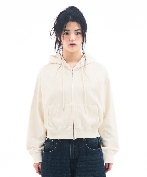 AMESWORLDWIDE(アメスワールドワイド)の「BASIC SMALL LOGO HOODIE ZIP UP CREAM(パーカー・レディース・その他・LARGE/SMALL/MEDIUM)」の2枚目の写真