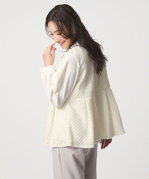 A DAY IN THE LIFE UNITED ARROWS(アデイインザライフユナイテッドアローズ)の「カットジャガード ペプラム ベスト <A DAY IN THE LIFE>(ベスト・レディース・ブラック/オフホワイト・FREE)」の3枚目の写真
