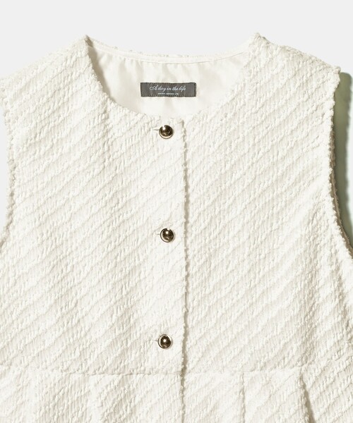 A DAY IN THE LIFE UNITED ARROWS(アデイインザライフユナイテッドアローズ)の「カットジャガード ペプラム ベスト <A DAY IN THE LIFE>(ベスト・レディース・ブラック/オフホワイト・FREE)」の15枚目の写真