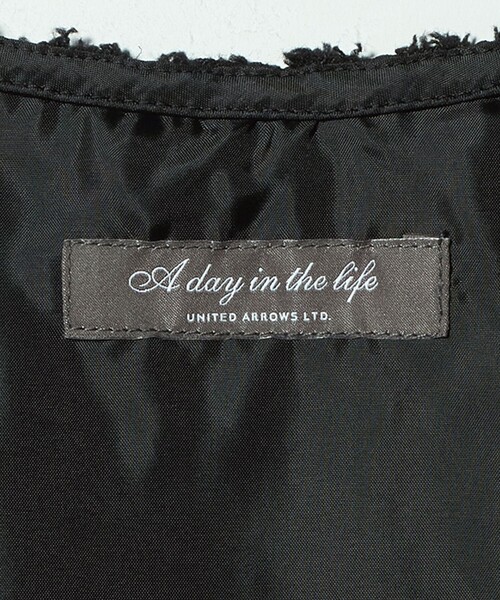 A DAY IN THE LIFE UNITED ARROWS(アデイインザライフユナイテッドアローズ)の「カットジャガード ペプラム ベスト <A DAY IN THE LIFE>(ベスト・レディース・ブラック/オフホワイト・FREE)」の17枚目の写真