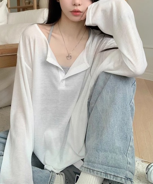 GLAMOROUS JANE(グラマラスジェーン)の「ヘンリーネックルーズトップス(Tシャツ/カットソー・レディース・グレー/ブラック/ホワイト・FREE)」の4枚目の写真