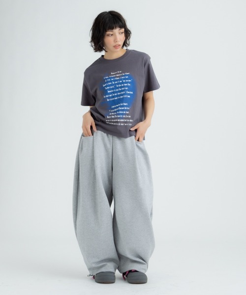 FLUKE HOLIC(フロックホリック)の「Heart embroidery logo TEE(Tシャツ/カットソー・レディース・ブラック/ホワイト/グレー・LARGE/MEDIUM/SMALL)」の21枚目の写真