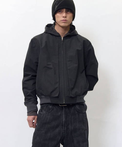 BLR(ビーエルアール)の「Curved Line Flight Jacket Charcoal(その他アウター・メンズ・その他・SMALL/MEDIUM/LARGE)」の2枚目の写真