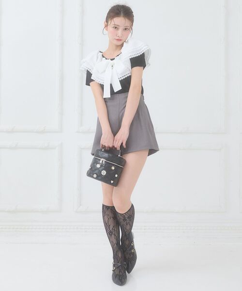 MAJESTIC LEGON（マジェスティックレゴン）の「ハイウエストショートパンツ（その他パンツ・レディース・ブラック/アイボリー/グレー・MEDIUM）」の17枚目の写真