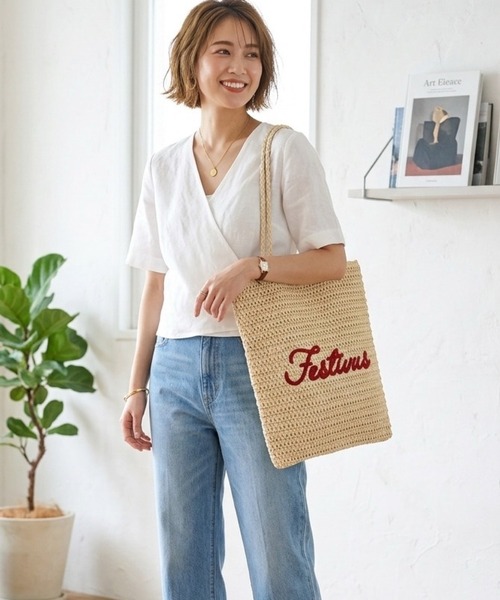 MILLION CARATS(ミリオンカラッツ)の「サガラ刺繍が映える、軽やかペーパーメッシュの夏映えフラットトートバッグ ※A4対応・軽量(トートバッグ・レディース・オフホワイト/グレー/チャコールグレー/ベージュ・FREE)」の17枚目の写真