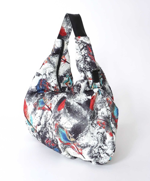 Cepica(セピカ)の「牛革×フェザープリントビッグBAG(トートバッグ・レディース・マルチ・FREE)」の11枚目の写真