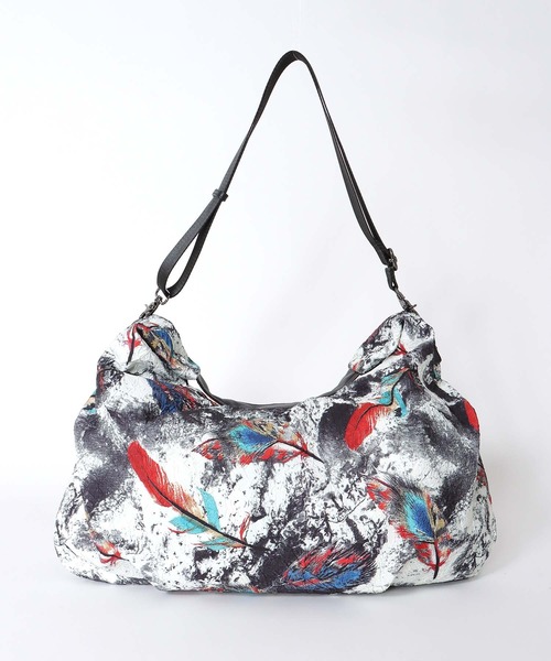 Cepica(セピカ)の「牛革×フェザープリントビッグBAG(トートバッグ・レディース・マルチ・FREE)」の14枚目の写真