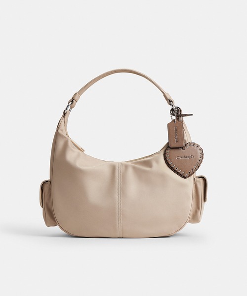 Coachtopia(コーチトピア)の「カーゴ ショルダー バッグ(ショルダーバッグ・レディース・ブラック系その他/ベージュ系その他・ONE)」の17枚目の写真