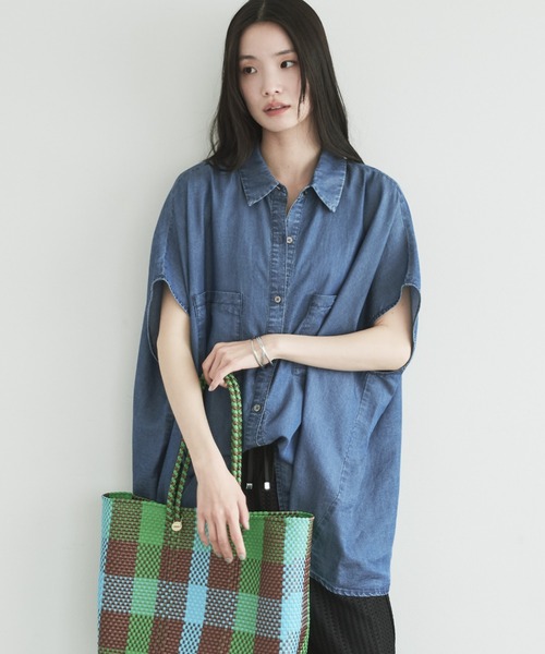Doux archives(ドゥアルシーヴ)の「【名品】ソフトデニム2WAYフレンチシャツ(シャツ/ブラウス・レディース・サックスブルー/ブルー・FREE)」の14枚目の写真