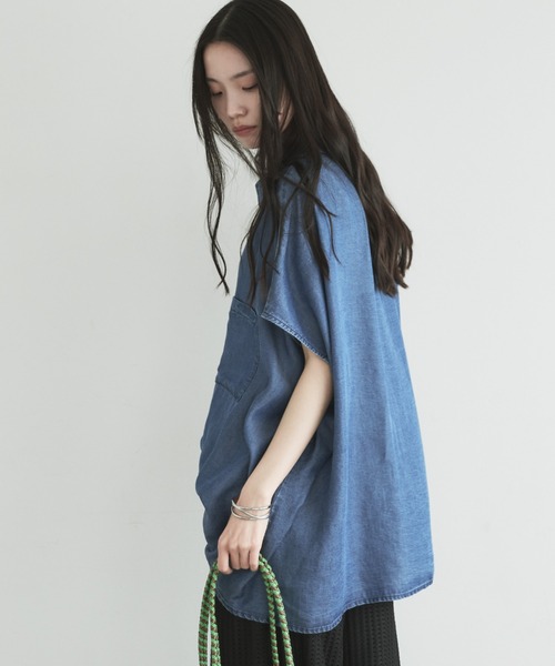 Doux archives(ドゥアルシーヴ)の「【名品】ソフトデニム2WAYフレンチシャツ(シャツ/ブラウス・レディース・サックスブルー/ブルー・FREE)」の19枚目の写真