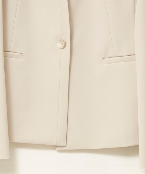 NOLLEY’S Sophi(ノーリーズソフィ)の「《セットアップ対応》ウォッシャブル2WAYツイルストレッチジャケット(ノーカラージャケット・レディース・ブラック/ベージュ・36/38/40)」の17枚目の写真