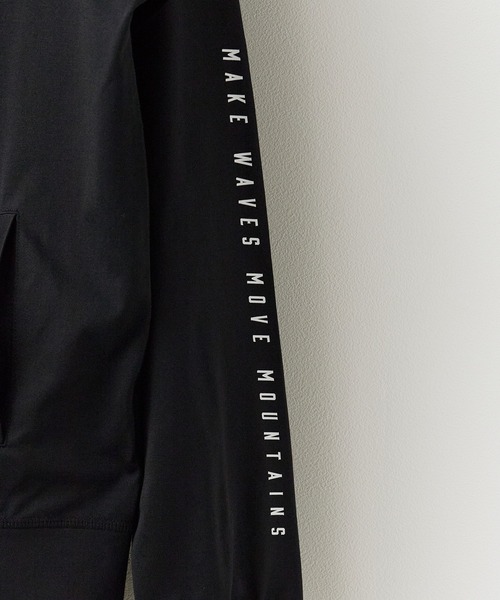 ROXY(ロキシー)の「ROXY/ロキシー HISTORICAL LOGO HOODIE ジップラッシュフーディ 2026年春夏(パーカー・レディース・ホワイト/ブラック・S/M/L)」の12枚目の写真