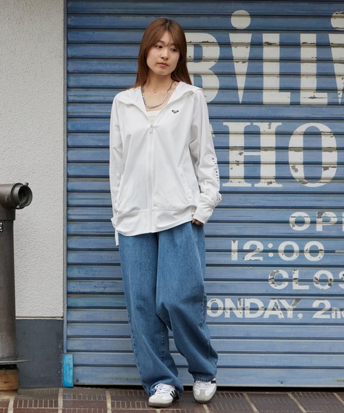 ROXY(ロキシー)の「ROXY/ロキシー HISTORICAL LOGO HOODIE ジップラッシュフーディ 2026年 夏 夏服(パーカー・レディース・ホワイト/ブラック・S/M/L)」の22枚目の写真