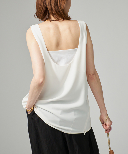 VERMEIL par iena(ヴェルメイユパーイエナ)の「Open Back Cocoon トップ(シャツ/ブラウス・レディース・ブラック/ホワイト・FREE)」の17枚目の写真