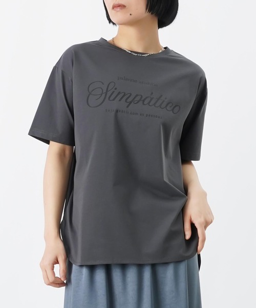 LUCA/LADY LUCK LUCA(ルカ/レディラックルカ)の「LC/LLL 筆記体ロゴTシャツ(Tシャツ/カットソー・レディース・チャコールグレー/オフホワイト/ベージュ・FREE)」の3枚目の写真