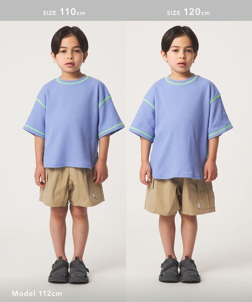 green label relaxing(グリーンレーベルリラクシング)の「【スタメンシリーズ】ドライワッフル 配色ステッチ Tシャツ / キッズ 100cm-160cm(Tシャツ/カットソー・キッズ・ライトブルー/ダークグレー/イエロー・130cm/120cm/110cm/100cm/160cm/150cm/140cm)」の4枚目の写真