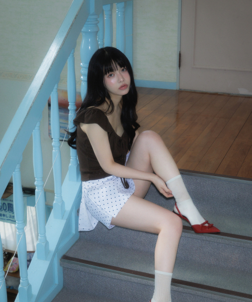 ROSEFRANTZ（ロゼフランツ）の「Ribbon Shirring Sleeveless [Brown]（Tシャツ/カットソー・レディース・ブラウン・OS）」の7枚目の写真